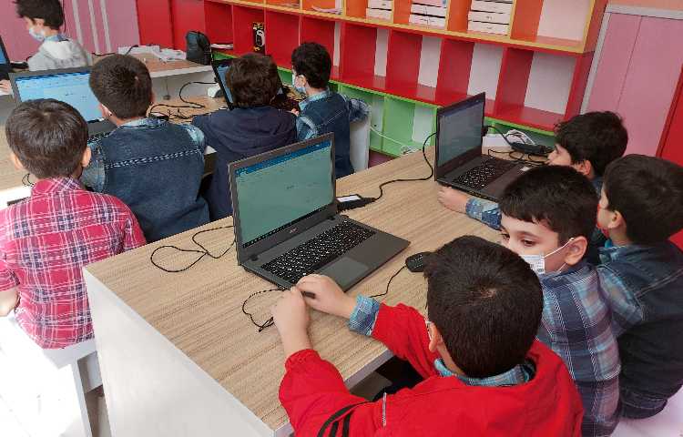 :رایانه، آموزش ورد، کلاس کوهنوردان 4