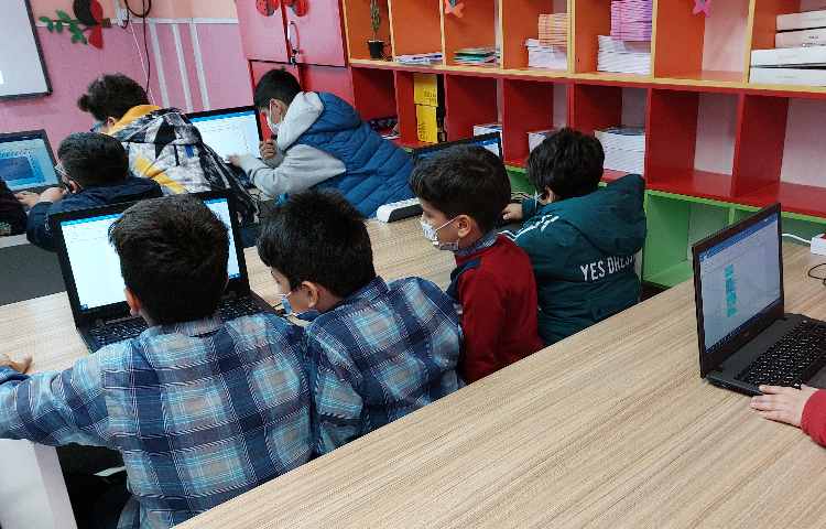 :رایانه، آموزش ورد، کلاس کوهنوردان 4