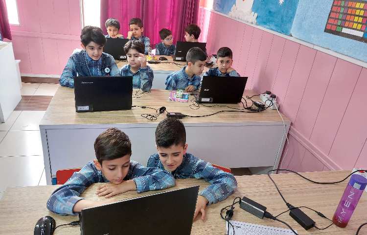 :رایانه، آموزش پاورپوینت، کلاس زمین 2