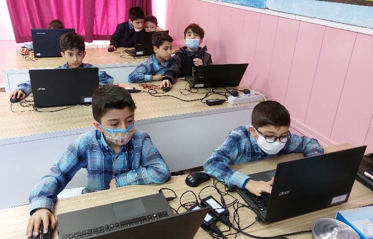 :رایانه، آموزش پاورپوینت، کلاس زمین 3