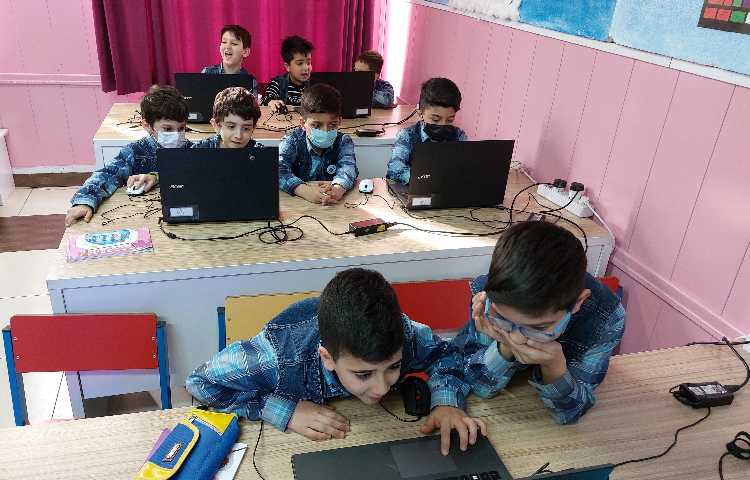 :رایانه، آموزش پاورپوینت، کلاس زمین 3