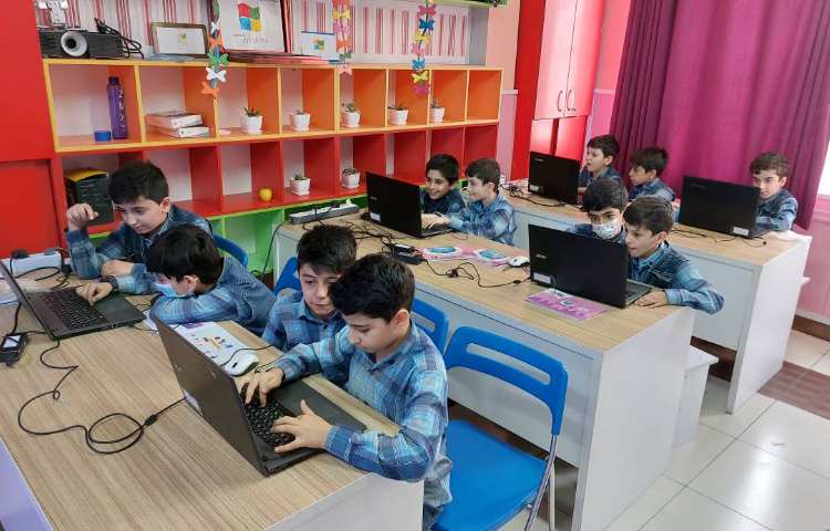 :رایانه، آموزش پاورپوینت، کلاس زمین 5