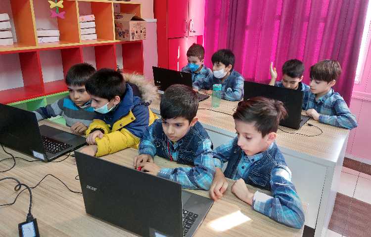 :رایانه، آموزش پاورپوینت، کلاس زمین