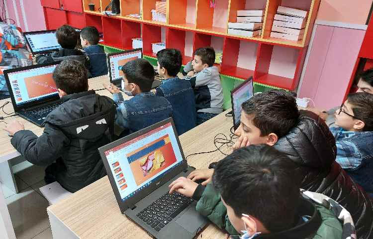 :رایانه، آموزش پاورپوینت، کلاس زمین