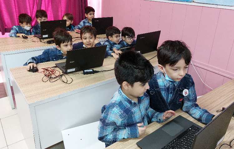 :رایانه، آموزش paint، کلاس توت فرنگی 1