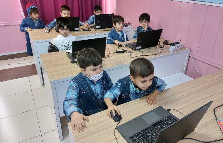 :رایانه، آموزش paint، کلاس توت فرنگی 1