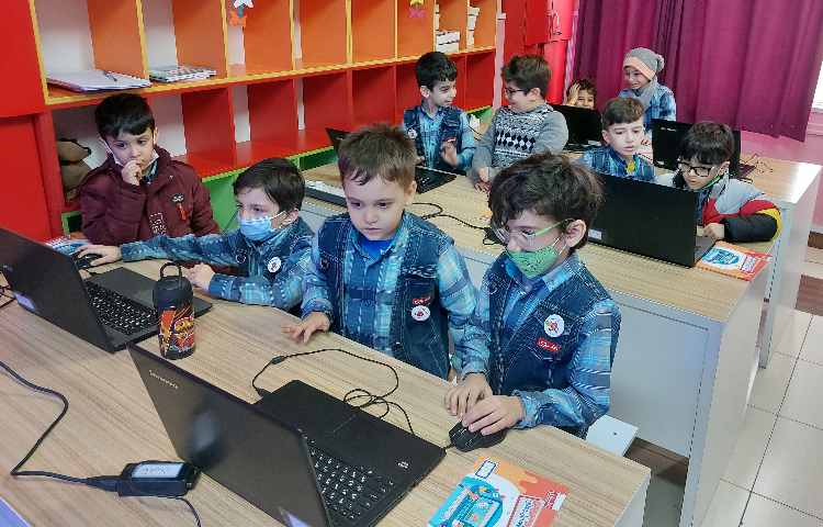 :رایانه، آموزش paint، کلاس توت فرنگی 2