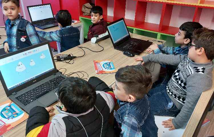 :رایانه، آموزش paint، کلاس توت فرنگی 4