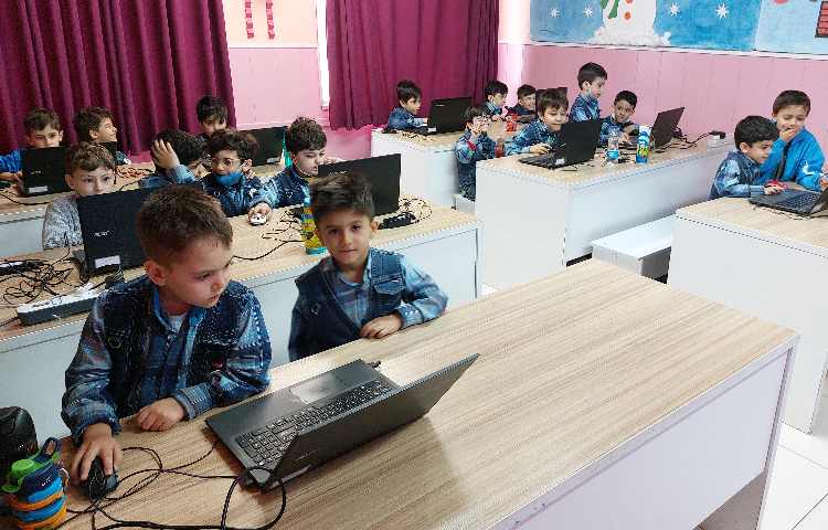 :رایانه، آموزش paint، کلاس توت فرنگی 6