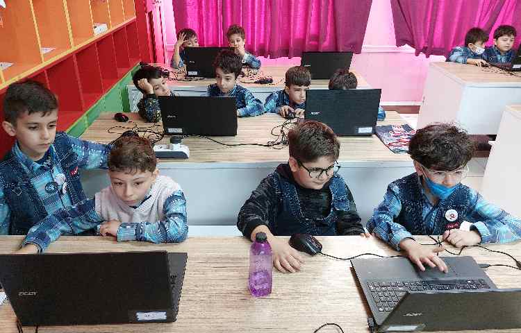 :رایانه، آموزش paint، کلاس توت فرنگی