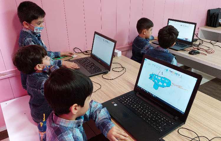 :رایانه، آموزش paint، کلاس سیب