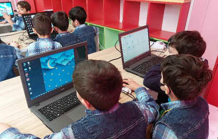 :رایانه، آموزش کپی و کات کردن اطلاعات، کلاس سیب 4