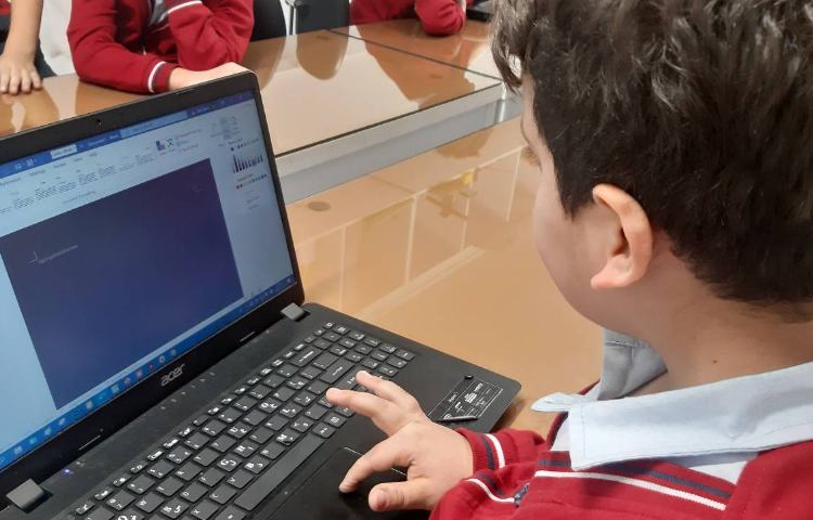 رایانه - ابزار page color در word 6