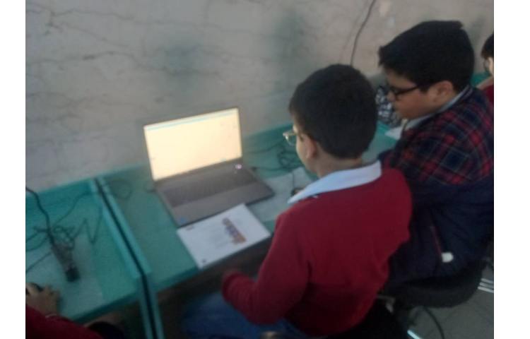 رایانه : اجرای پروژه مربع مارپیچ در اسکرچ 2