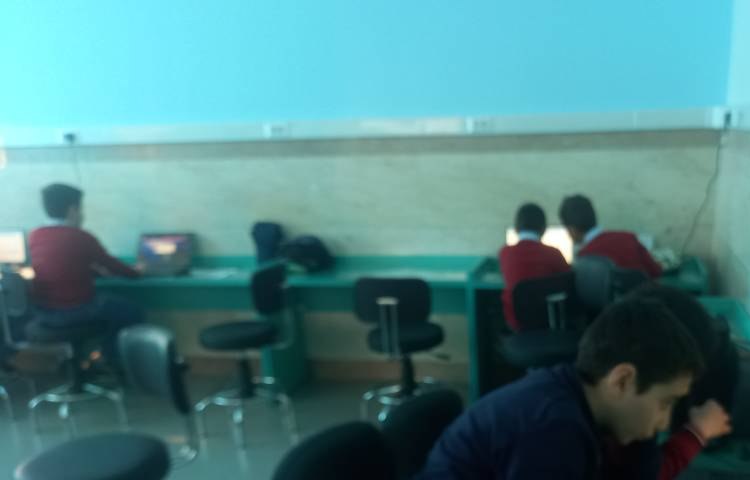 رایانه : انجام پروژه تغییر جلوه در اسکرچ 6