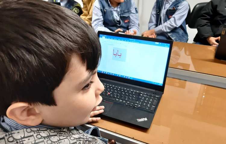 رایانه - تغییر رنگ متن و استفاده از ابزار A بزرگ و کوچک برای تغییر سایز متن