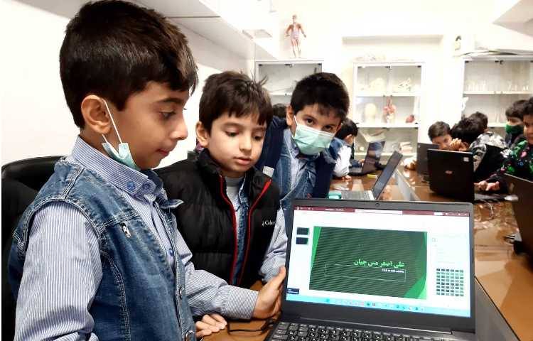 رایانه- تغییر فونت و سایز در پاورپوینت 1