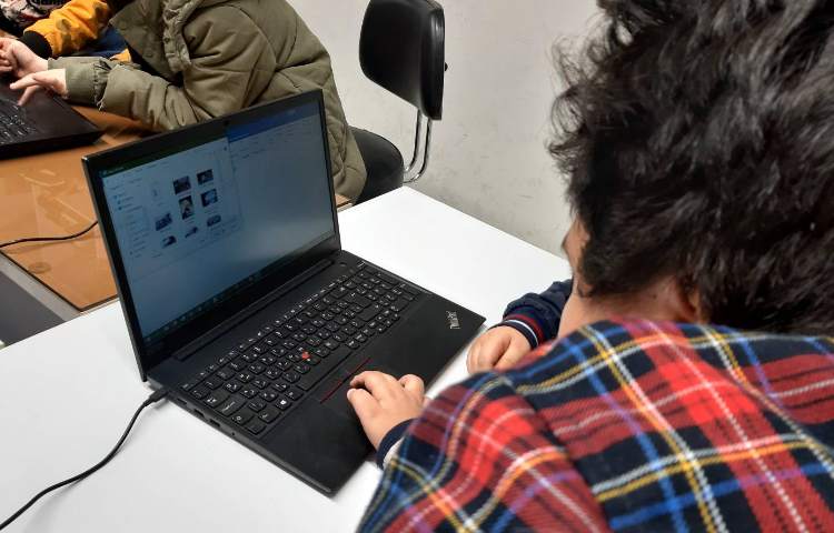 رایانه- درج تصاویر و جابه جایی آن در برنامه word 2