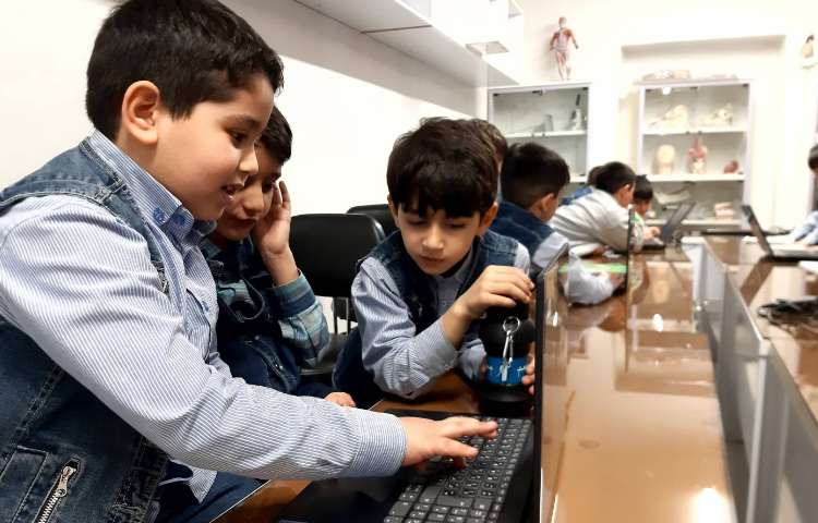 رایانه - ذخیره سازی فایل ورد در پوشه 1