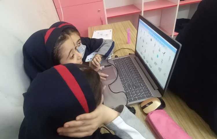 رایانه : محیط برنامه نویسی اسکرچ 3