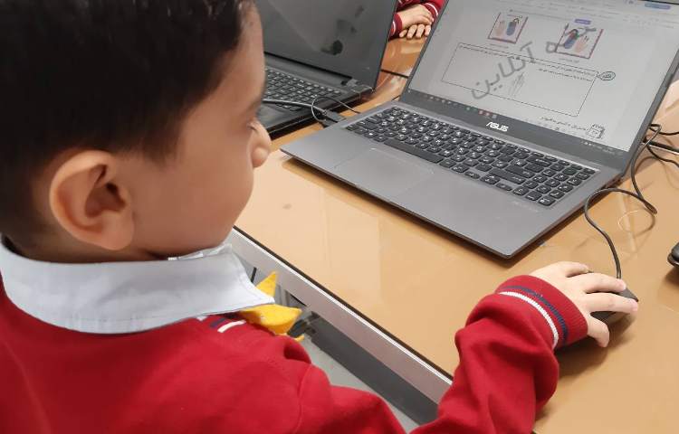 رایانه - نحوه قرارگیری دست روی ماوس 1