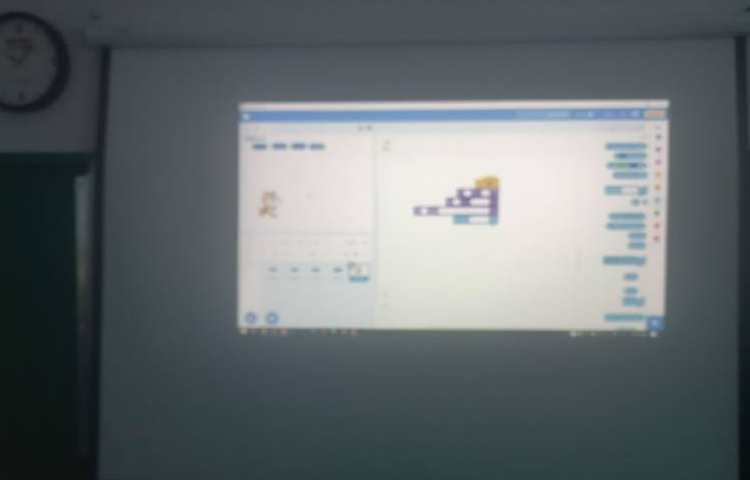 رایانه : یادگیری کاربرد بلوک بپرس و پاسخ و انجام پروژه ساخت ماشین حساب 1