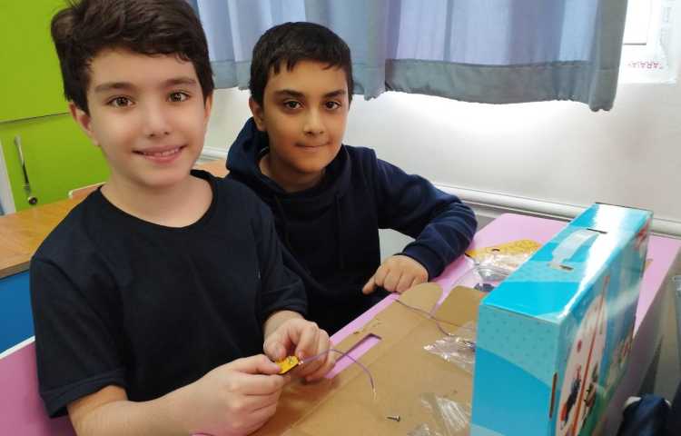 رباتیک-اتصال LED ها به بدنه مربوطه 2