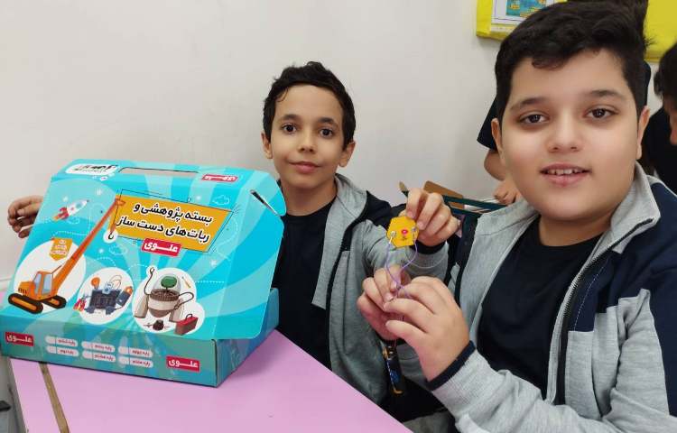 رباتیک-اتصال LED ها به بدنه مربوطه 4