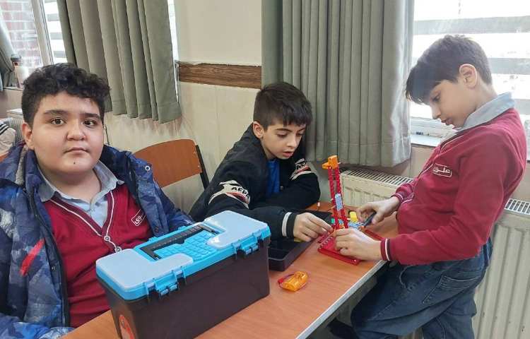 رباتیک-ساخت پره‌ها و متصل کردن المان موتور به موتور 2