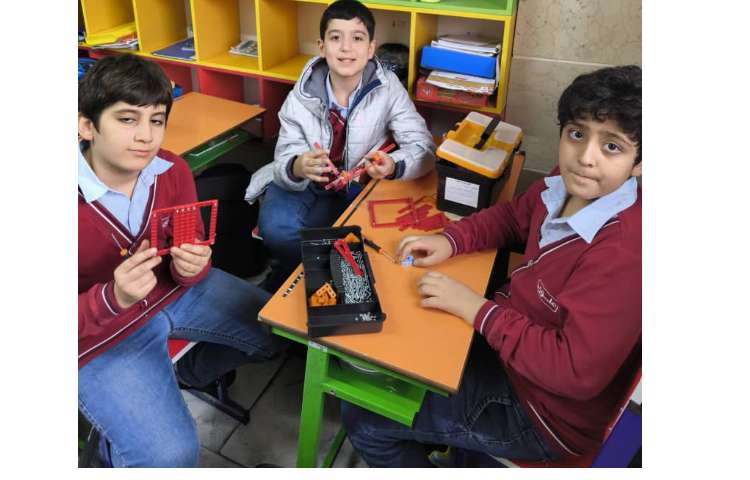 رباتیک : بازکردن منجنیق ها و شروع ساخت آسیاب بادی 3