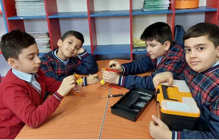 رباتیک - تکمیل کردن شاسی ماشین و ایده پردازی جهت ایجاد تعادل در سازه 1