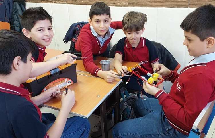 رباتیک - تکمیل کردن شاسی ماشین و ایده پردازی جهت ایجاد تعادل در سازه 3