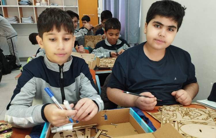 رباتیک -ساخت فرفره فوتی 5