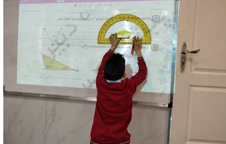 رسم نیمساز با نقاله 3