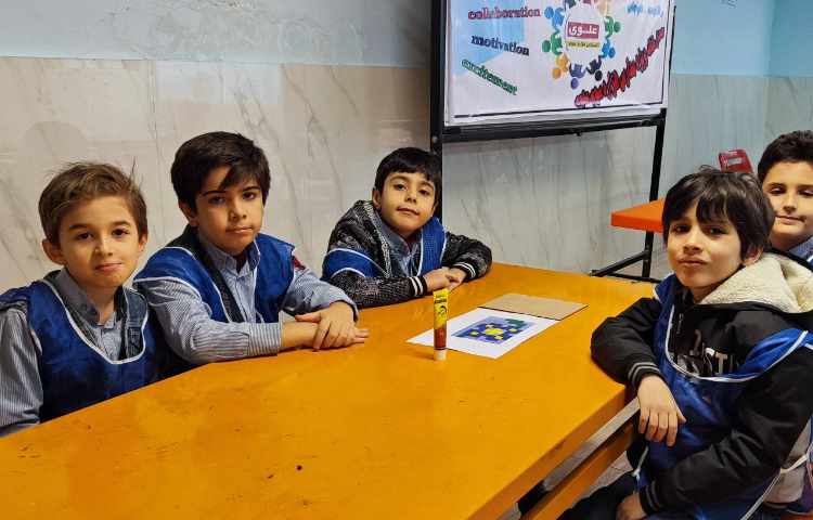 رقابت هیجان انگیز گروه ها در کارسوق چهارخانه 6