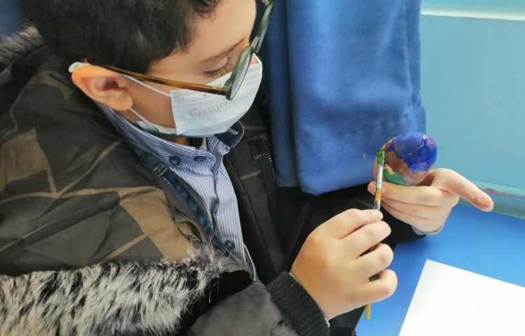 رنگ آمیزی تخم مرغ سفالی 1