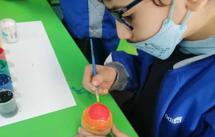 رنگ آمیزی تخم مرغ سفالی 2