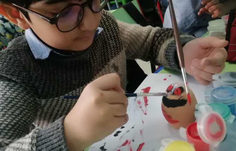 رنگ آمیزی تخم مرغ سفالی 4