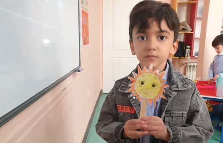 رنگ آمیزی خورشید و آشنایی باکلمه grandma 3