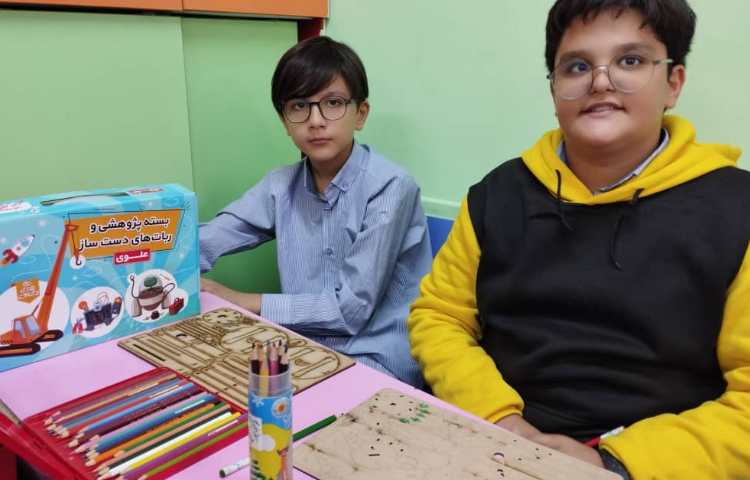 رنگ آمیزی فرفره فوتی رباتیک 1