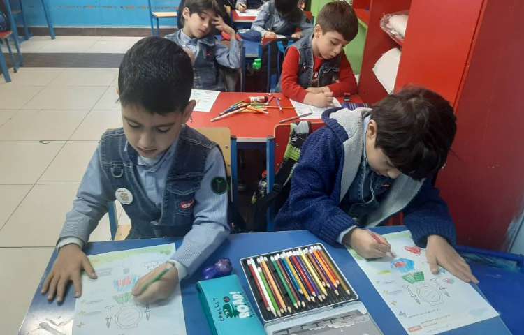 رنگ آمیزی نقاشی سفره هفت سین