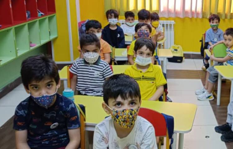 :رنگ آمیزی گروهی کاراکتر، اجرای نمایش عروسکی، پیش بادبادک 5