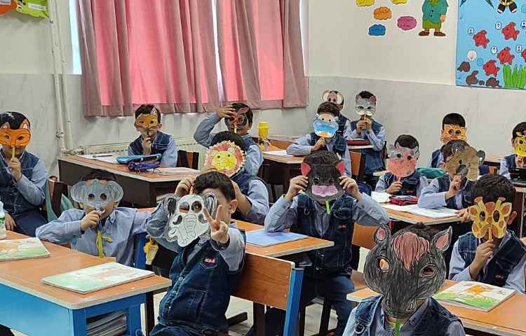 رنگ امیزی حیوانات مربوط به نگاره 8 فارسی