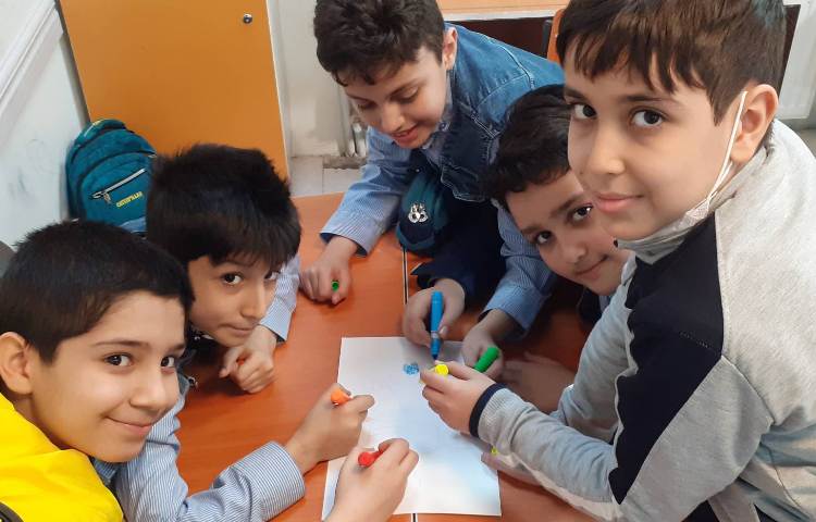 رنگ نقطه ای 3