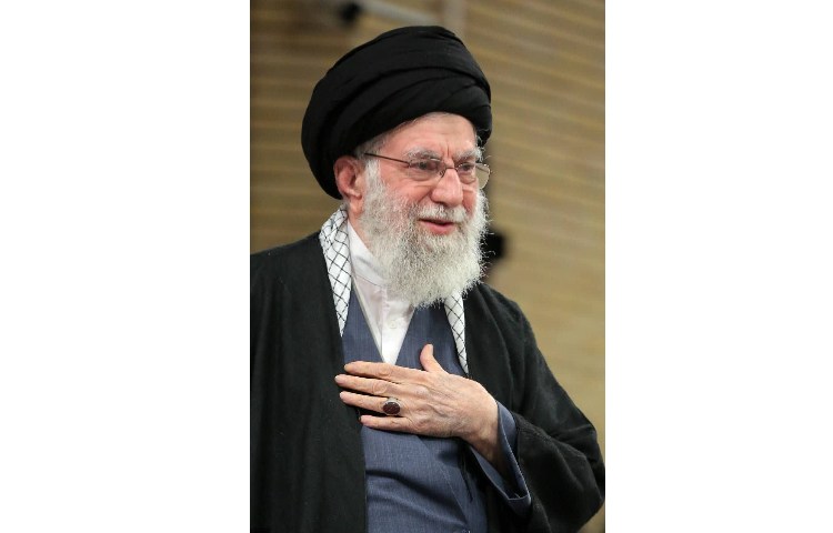 رهبر شهید 2