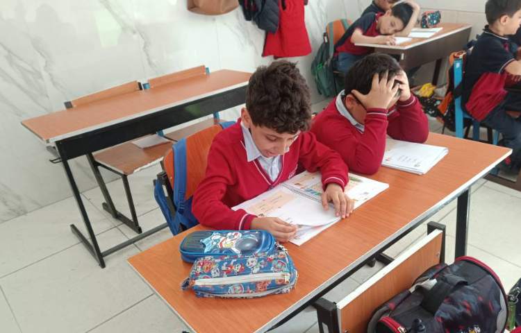 روانخوانی قرآن توسط دانش‌آموزان 3