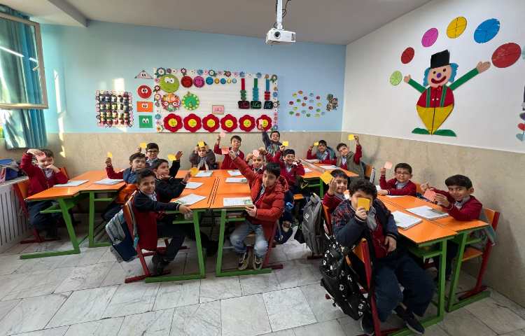 روان خوانی جذاب کلاس ما 8