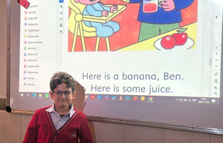 روخوانی و خلاصه‌گویی کتاب داستان به مناسبت هفته‌ی کتاب و کتابخوانی در زنگ زبان 1