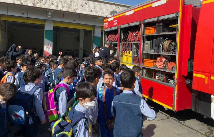 روز آتش نشانی و بازدید از ایستگاه آتش نشانی 2