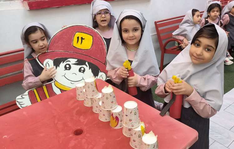 روز آتش نشان 10